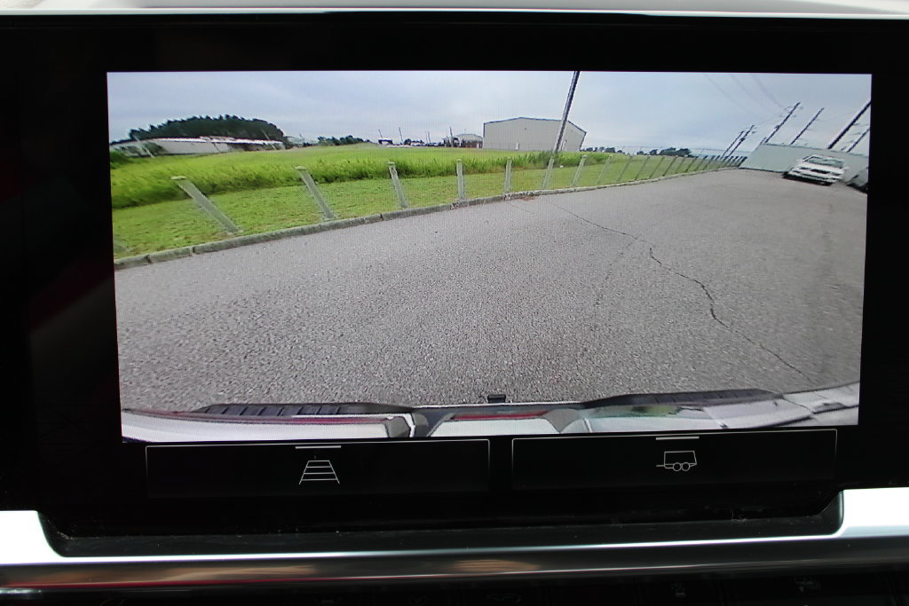 Used 2025 GMC Sierra 1500 SLT AWD/4WD image 14