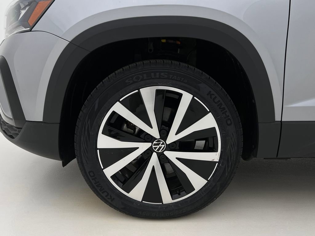 Used 2022 Volkswagen Taos SE AWD/4WD image 25