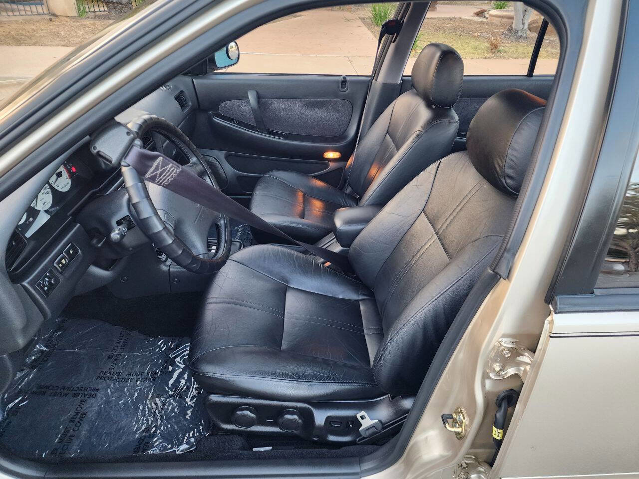 Used 1994 Nissan Maxima SE image 12