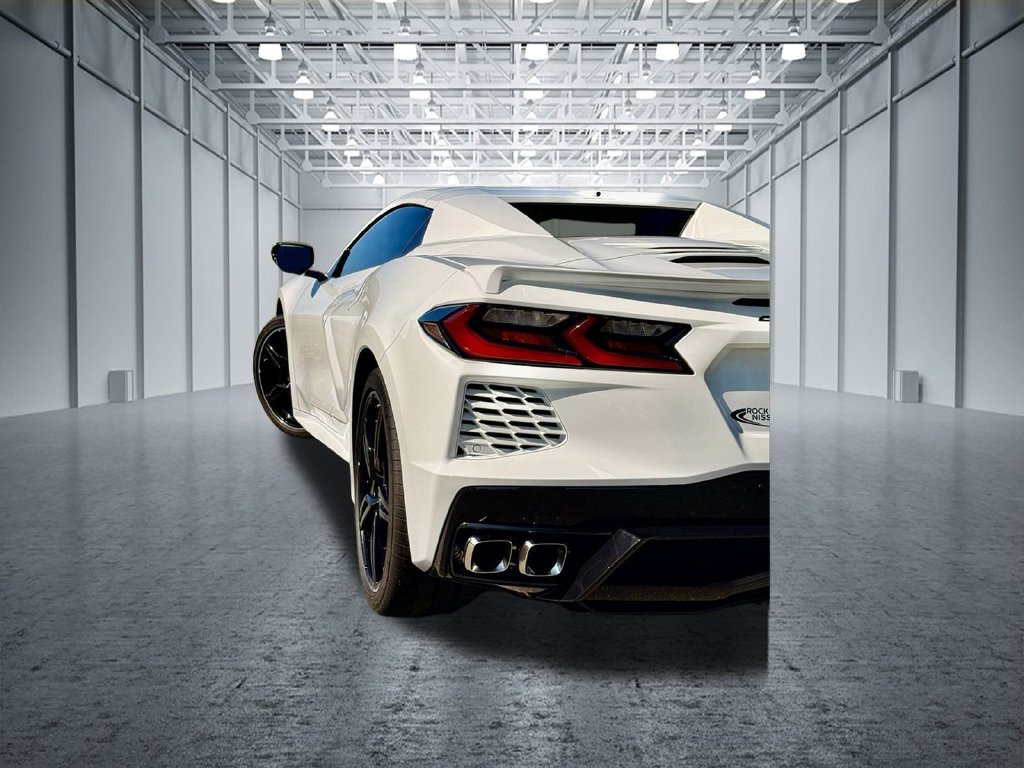 Used 2022 Chevrolet Corvette Stingray Convertible w/ 1LT RWD image 2