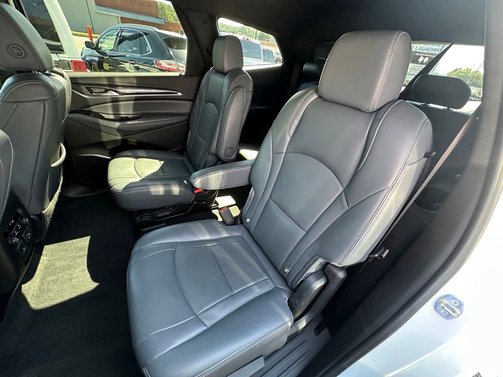 Used 2022 Buick Enclave Premium image 19