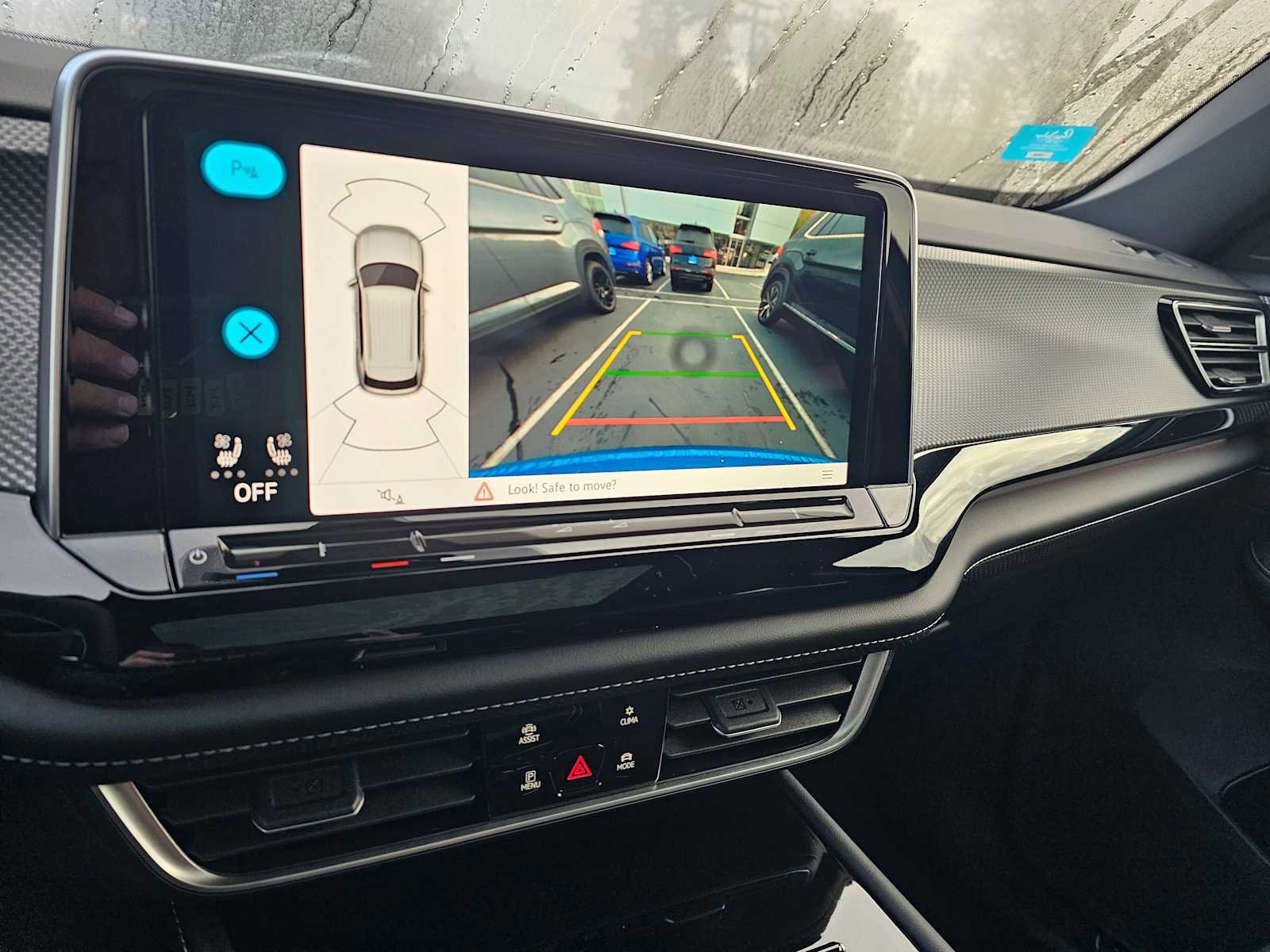 New 2024 Volkswagen Atlas Cross Sport SEL R-Line image 31