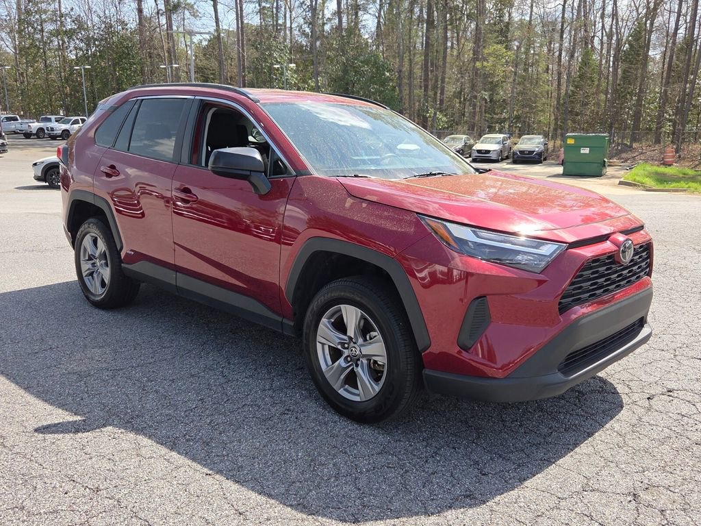 Used 2025 Toyota RAV4 LE AWD/4WD image 1