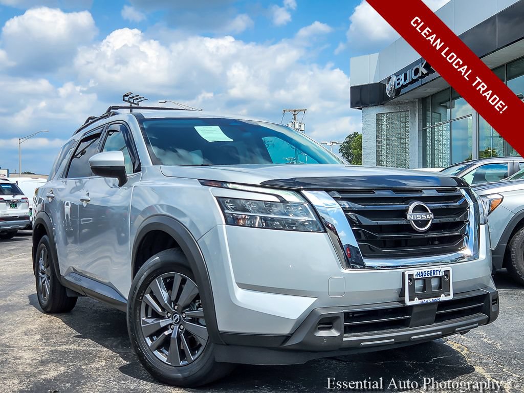 Used 2022 Nissan Pathfinder SV AWD/4WD image 1