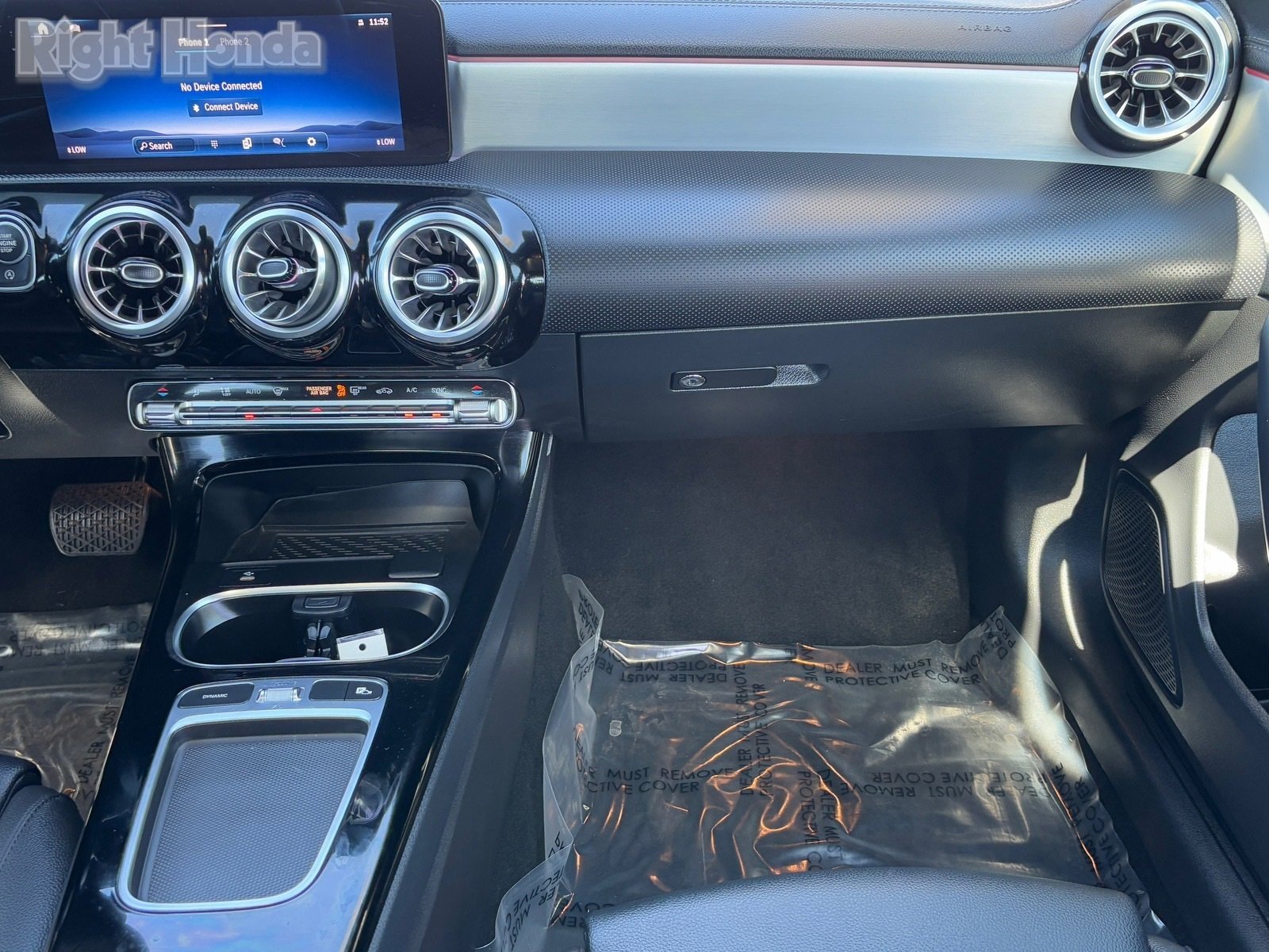 Used 2025 Mercedes-Benz CLA 250 4MATIC image 17