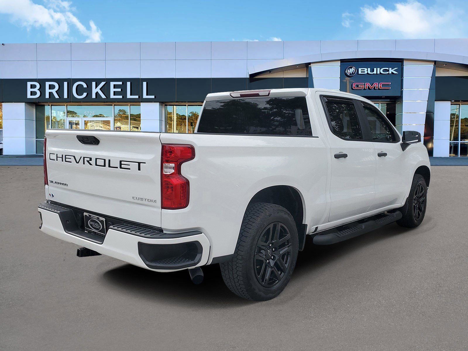 Used 2024 Chevrolet Silverado 1500 Custom w/ Turbomax Blackout Package image 6