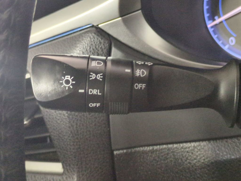 Used 2016 Toyota Corolla S image 25