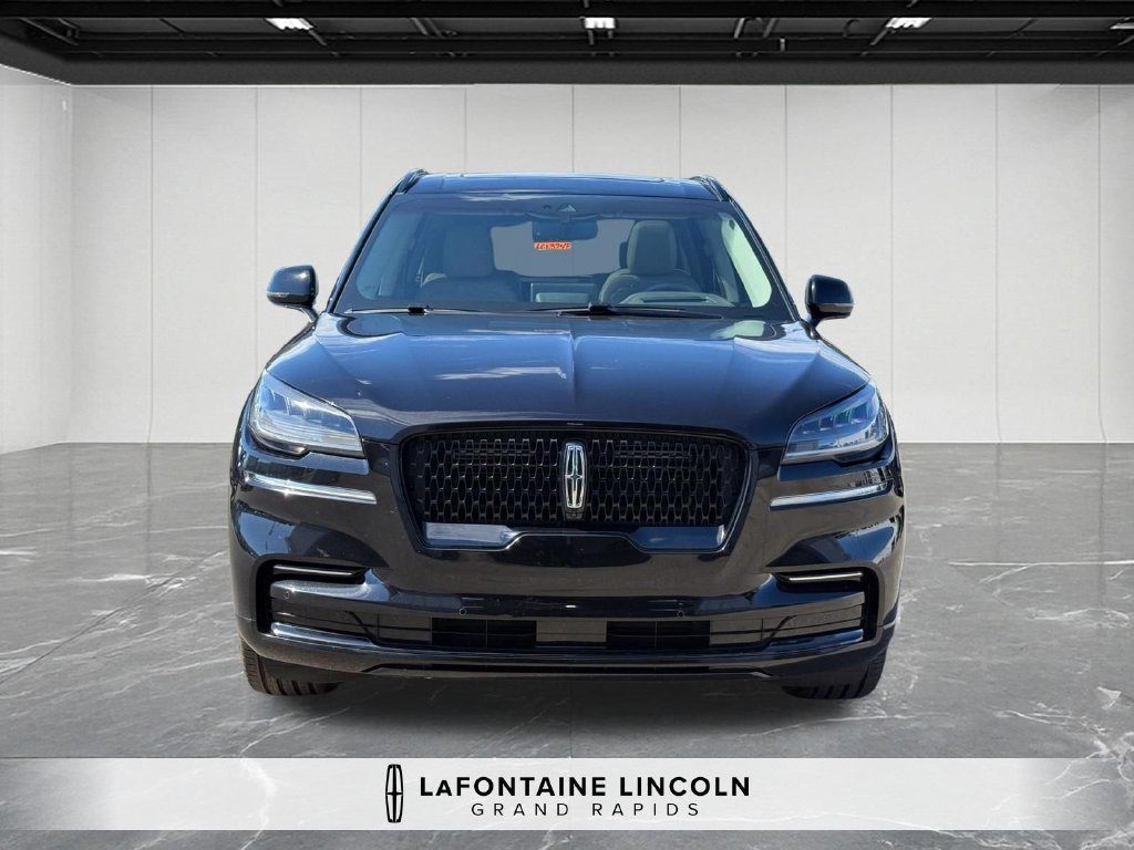 Certified 2023 Lincoln Aviator Reserve w/ Equipment Group 201A AWD/4WD image 8