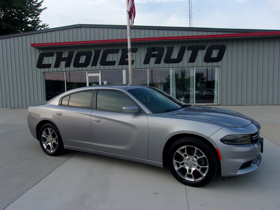 Used 2015 Dodge Charger SE w/ Popular Equipment Group AWD/4WD image 2