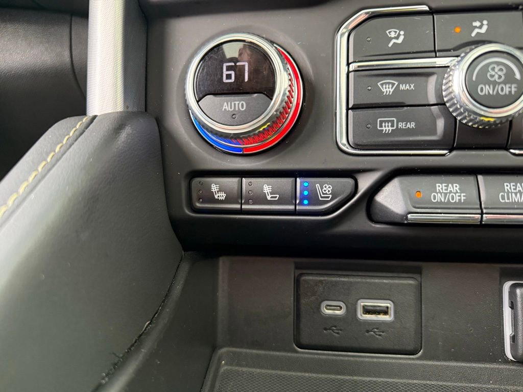 Used 2023 GMC Yukon SLT AWD/4WD image 26