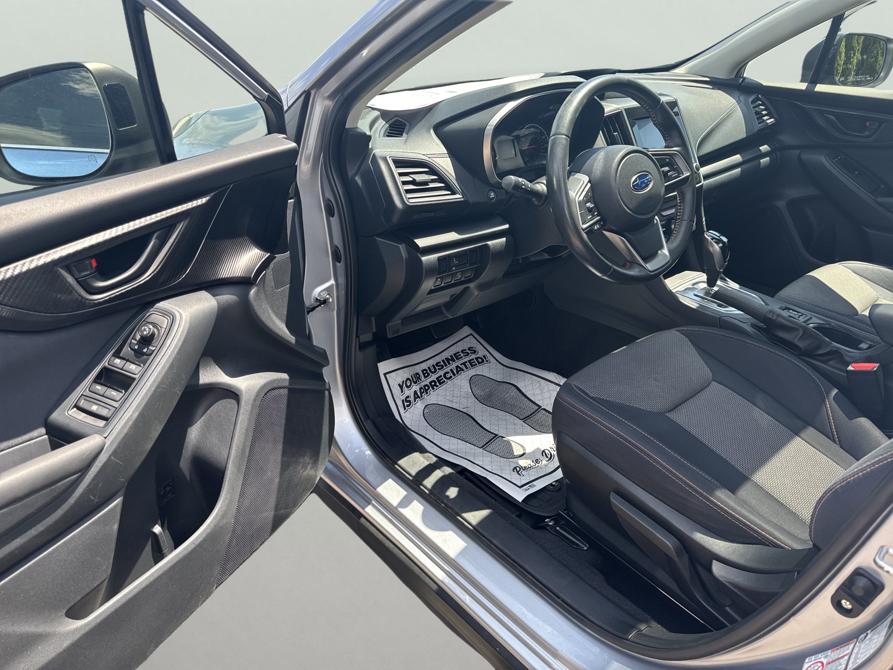 Used 2019 Subaru Crosstrek 2.0i Premium w/ Moonroof Package AWD/4WD image 8