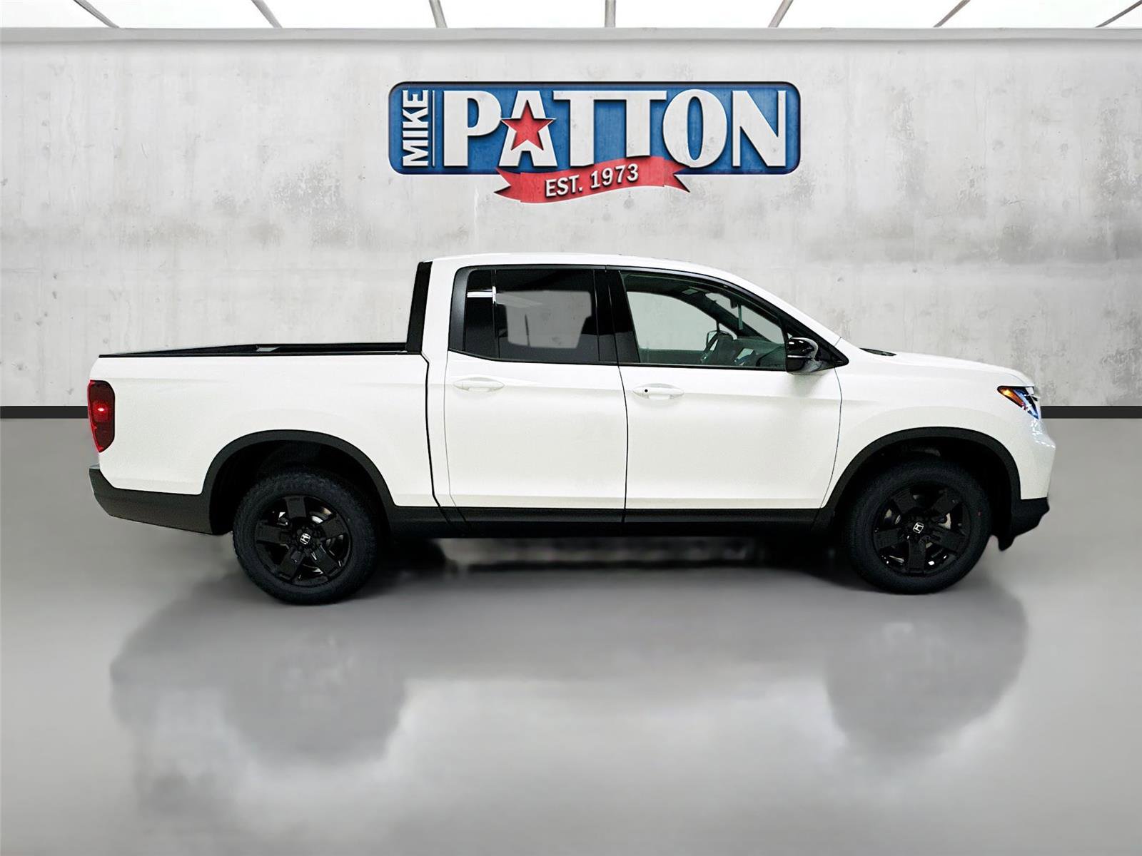 New 2026 Honda Ridgeline Black Edition image 8