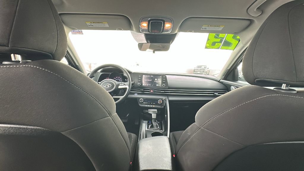 Used 2023 Hyundai Elantra SEL image 29