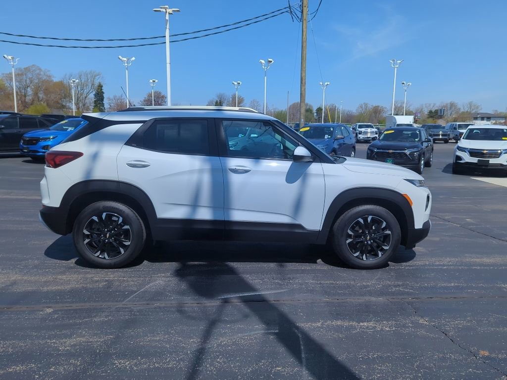Certified 2023 Chevrolet TrailBlazer LT w/ Convenience Package FWD image 10