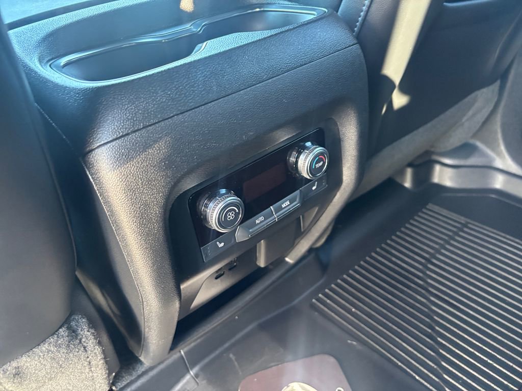 Used 2025 GMC Acadia AT4 w/ Super Cruise Package image 21