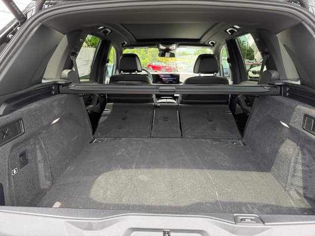 New 2026 BMW X5 xDrive40i w/ M Sport Package AWD/4WD image 21