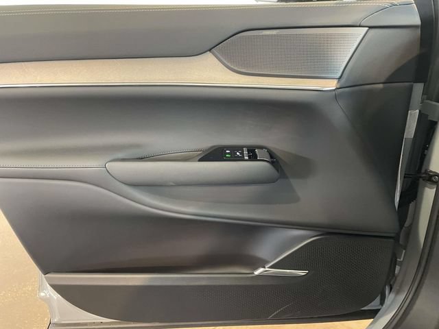 New 2026 Volvo EX90 Plus AWD/4WD image 33