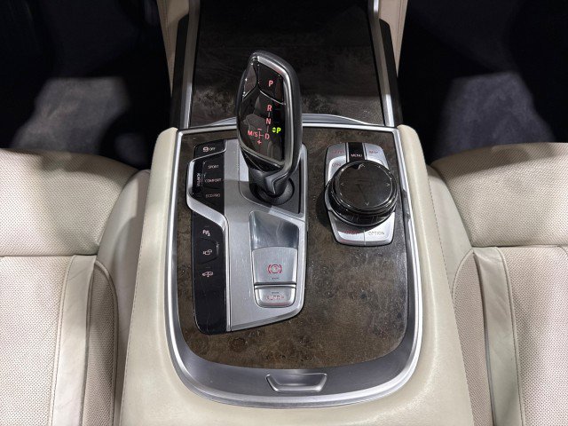 Used 2016 BMW 750i xDrive image 72
