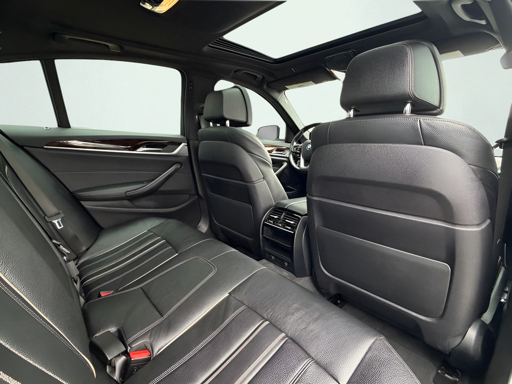 Used 2018 BMW 530e RWD image 26