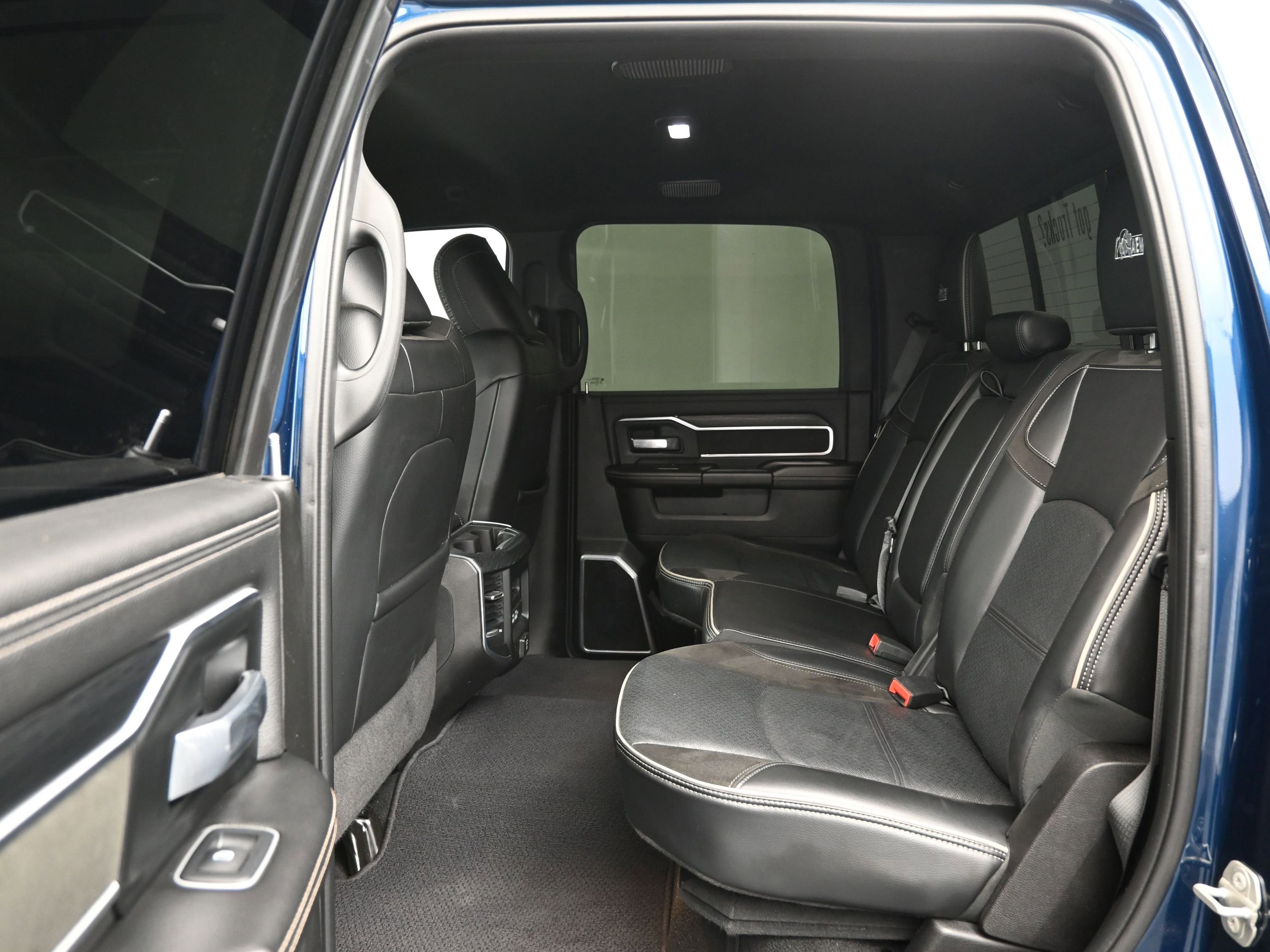 Used 2023 RAM 2500 Laramie w/ Night Edition image 11
