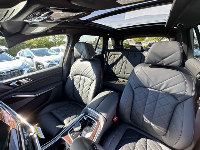 New 2026 BMW X5 xDrive50e w/ Climate Comfort Package image 34