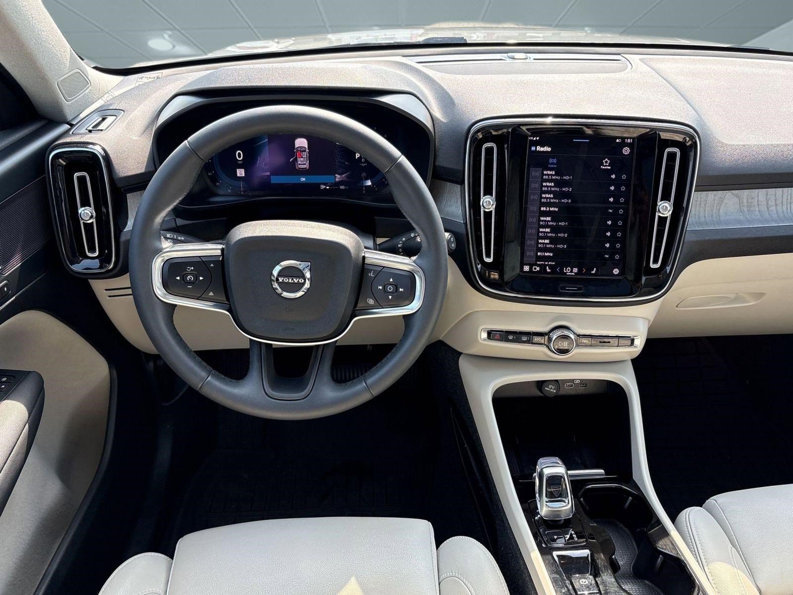 Certified 2024 Volvo XC40 B5 Plus w/ Protection Package Premier image 26