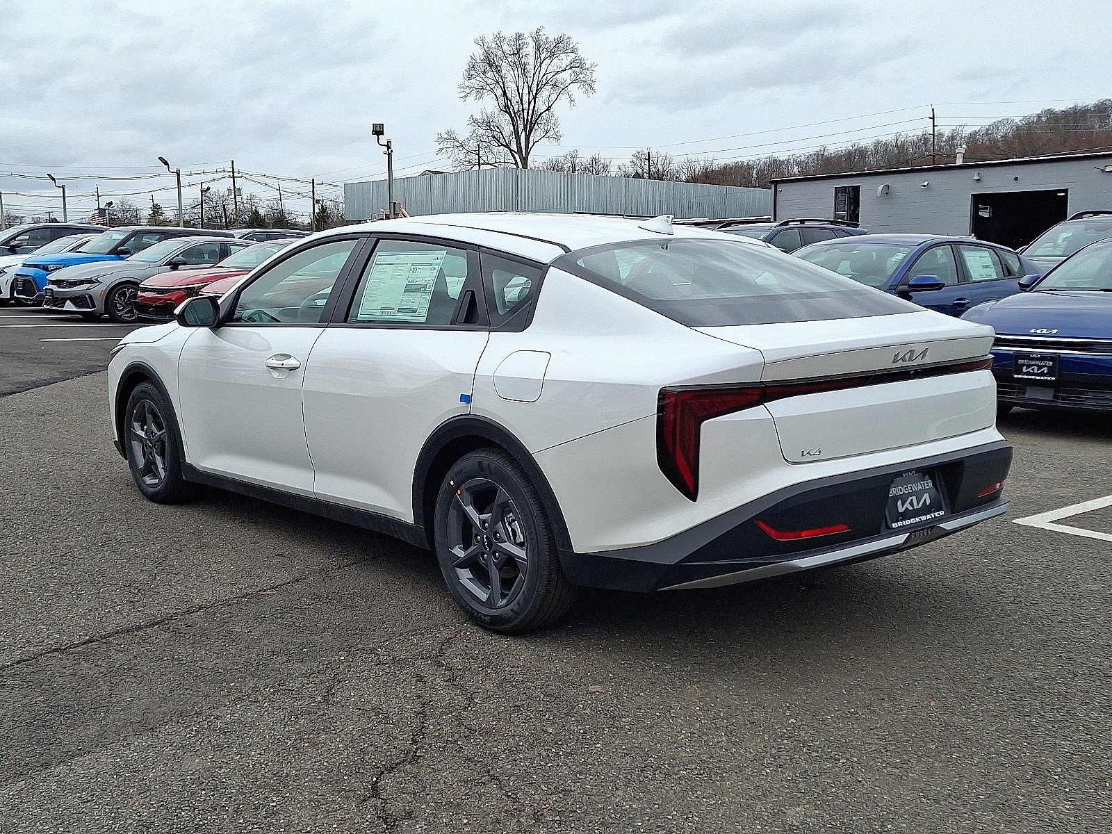 New 2025 Kia K4 LXS image 3