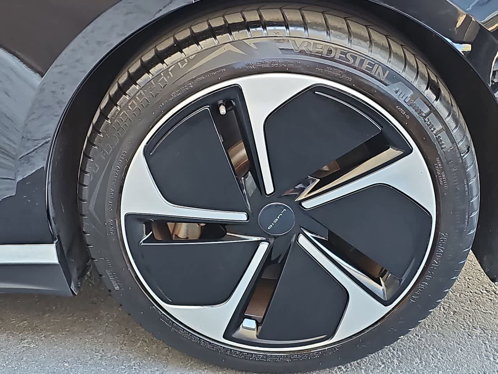 Used 2023 Lucid Air Touring AWD/4WD image 12