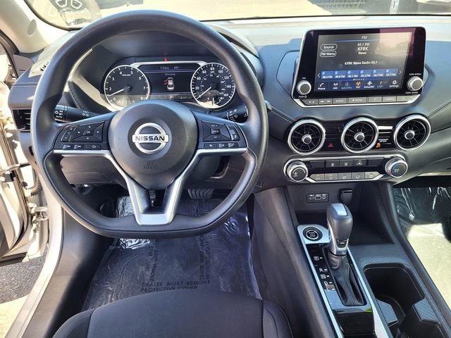 Used 2023 Nissan Sentra SV FWD image 9