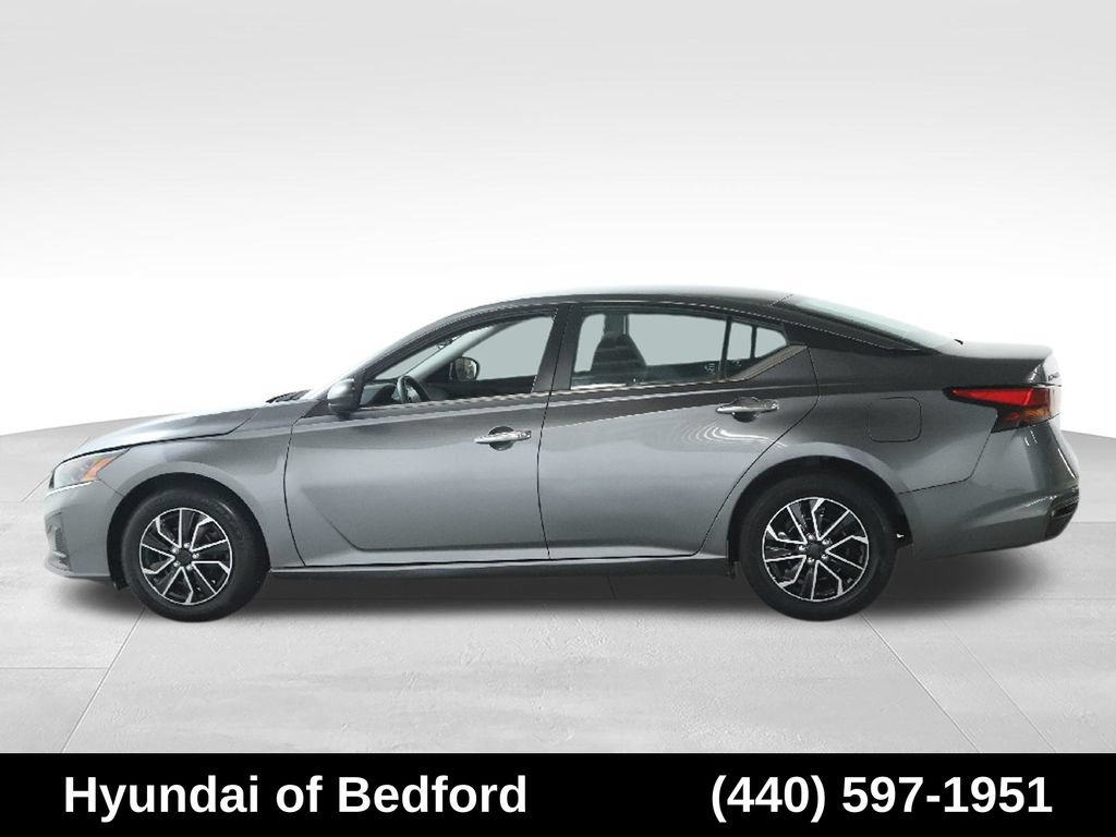 Used 2024 Nissan Altima 2.5 S FWD image 38