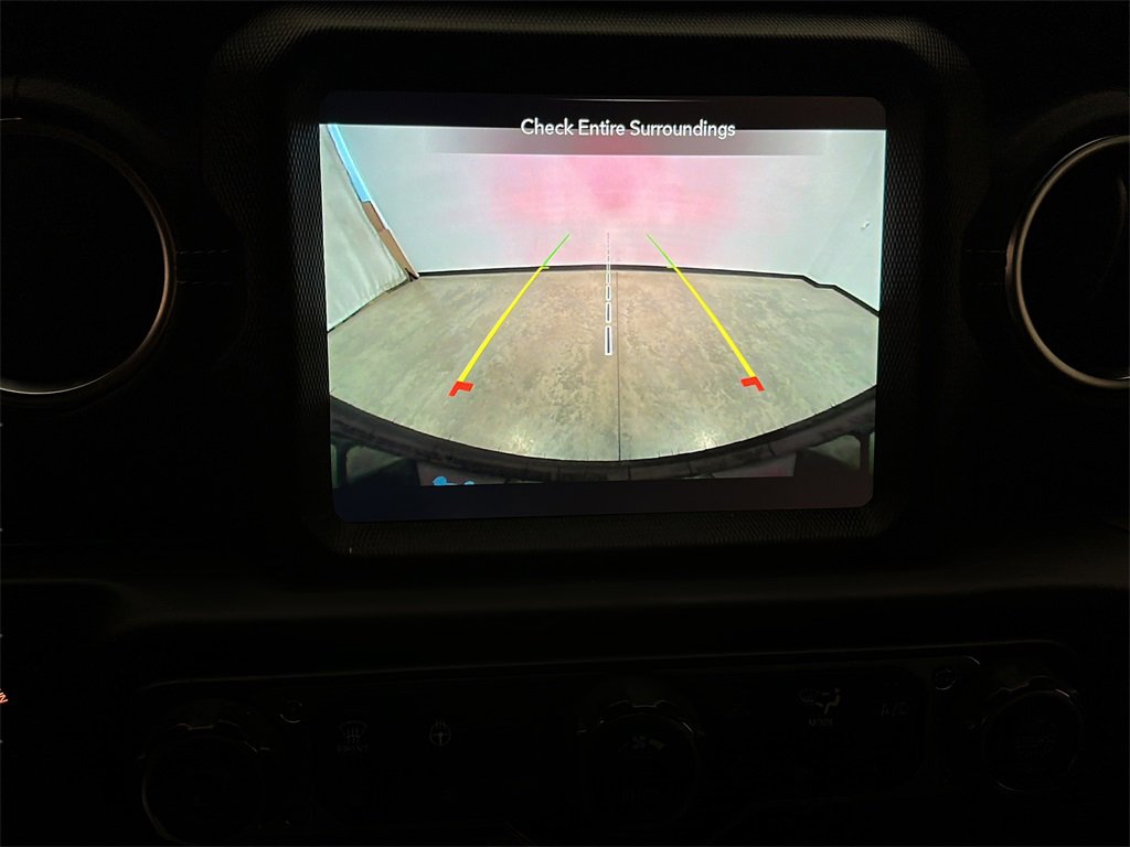 Used 2022 Jeep Wrangler Unlimited Sahara w/ Cold Weather Group image 24