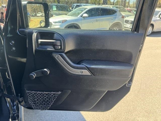 Used 2013 Jeep Wrangler Unlimited Sport image 19