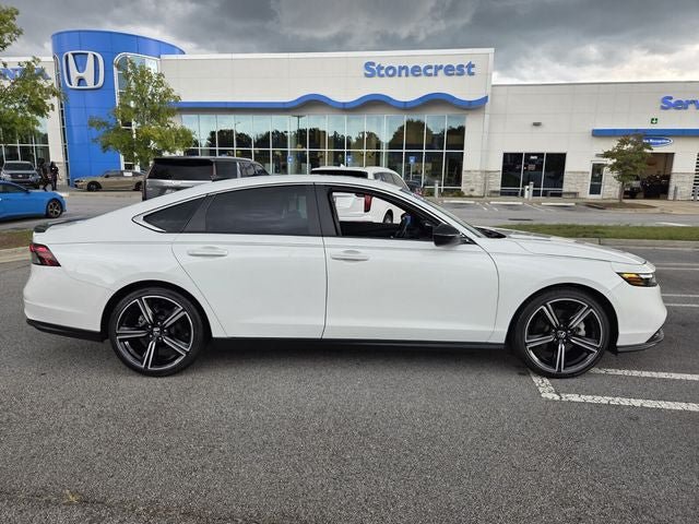 Used 2024 Honda Accord Sport image 9