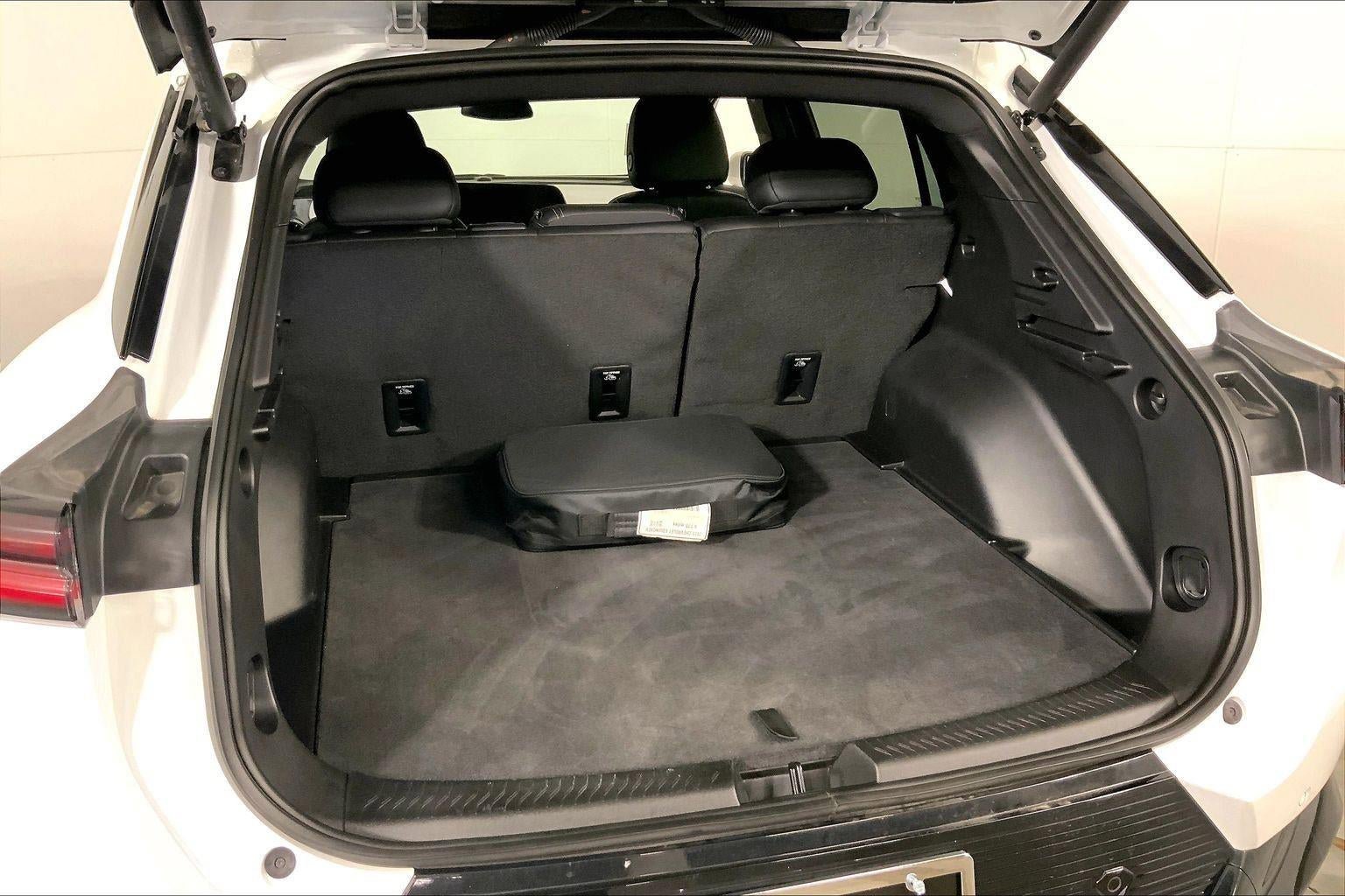 Used 2025 Chevrolet Equinox EV LT FWD image 4