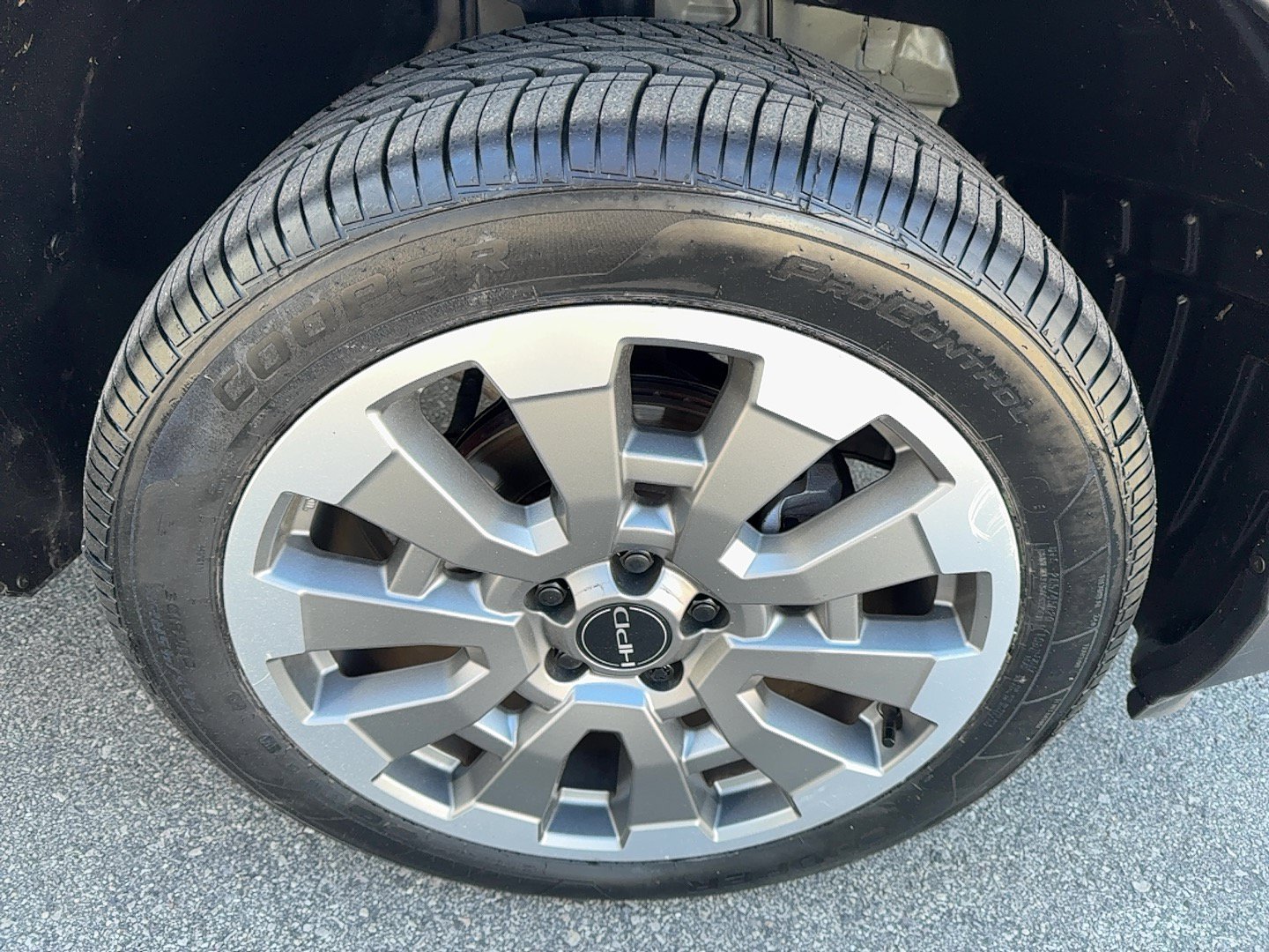 Used 2025 Honda Passport Black Edition image 10