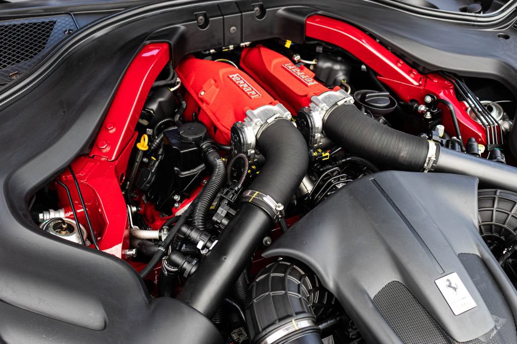 Certified 2025 Ferrari Roma Spider RWD image 55