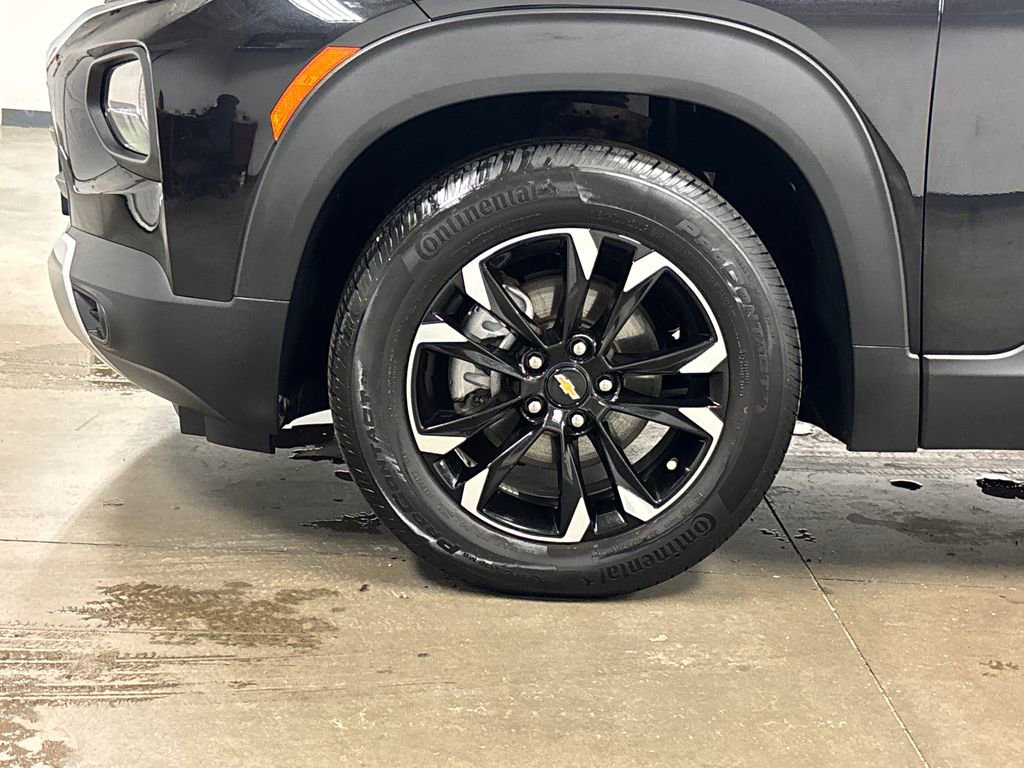 Used 2021 Chevrolet TrailBlazer LT FWD image 11