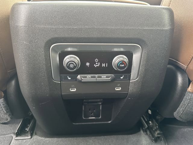 Certified 2021 Chevrolet Suburban High Country w/ Premium Package image 22