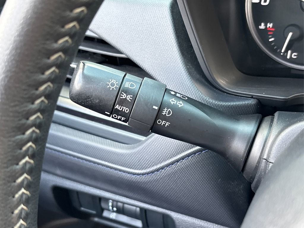 Used 2025 Subaru Forester Premium AWD/4WD image 25