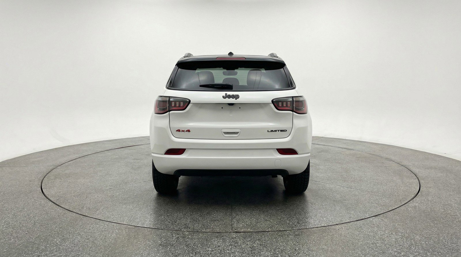 Used 2025 Jeep Compass Trailhawk AWD/4WD image 7