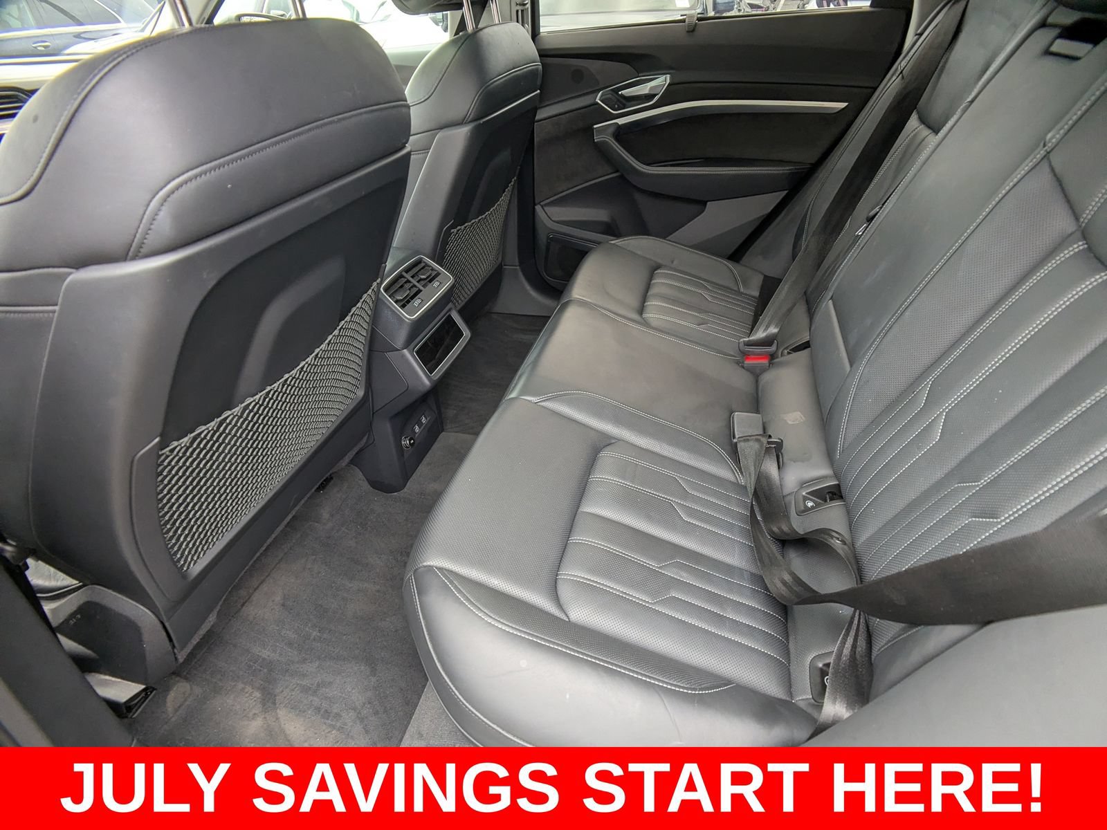 Used 2019 Audi e-tron Prestige w/ Prestige Package AWD/4WD image 19