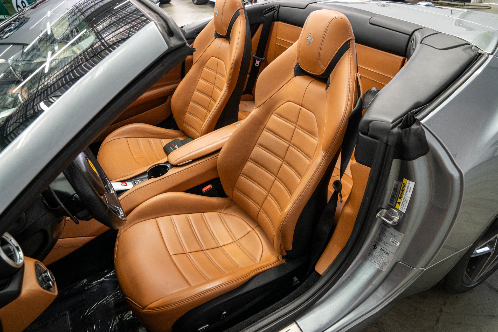 Used 2017 Ferrari California T RWD image 26