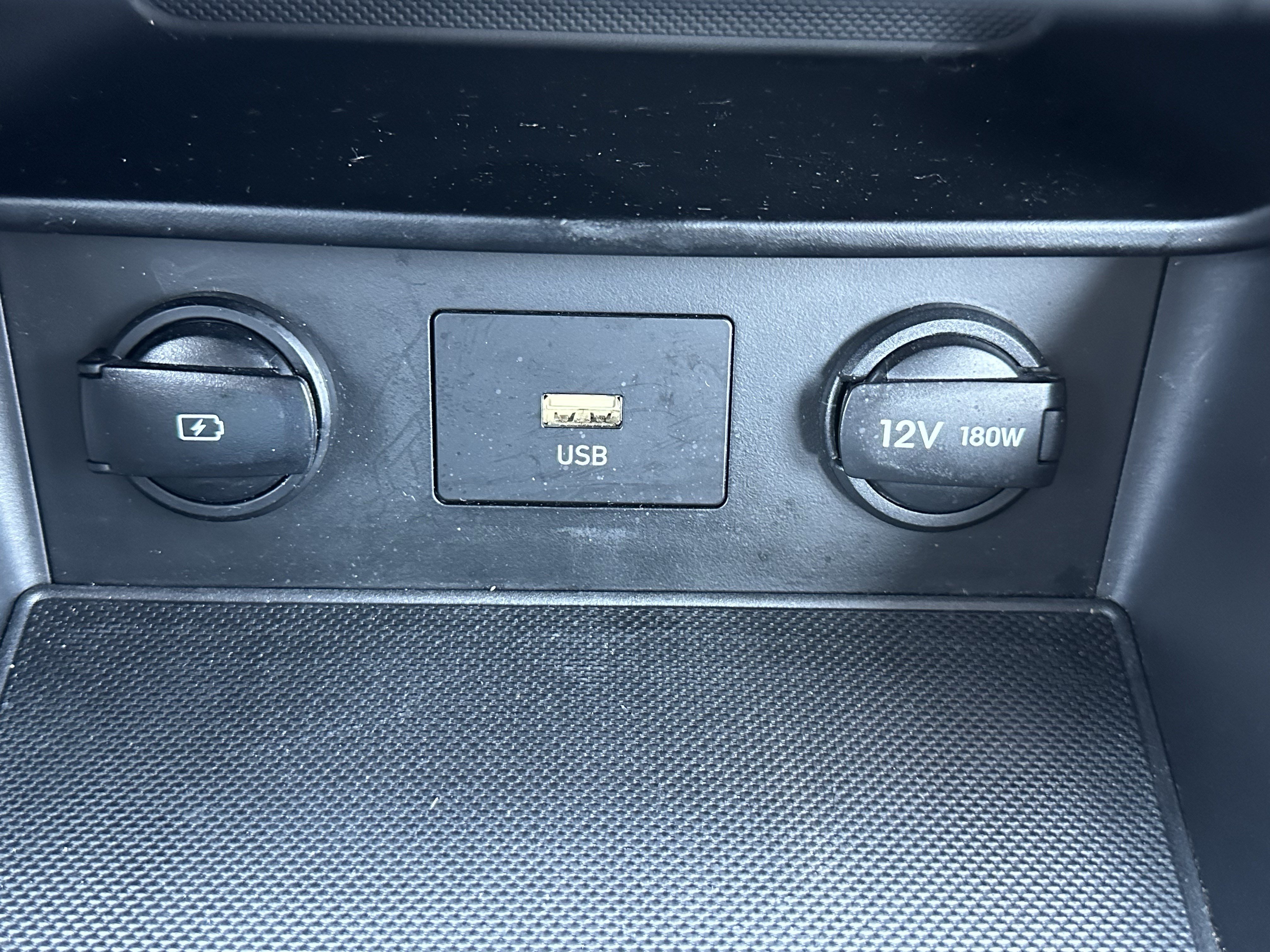 Used 2022 Hyundai Kona SE w/ Cargo Package FWD image 28