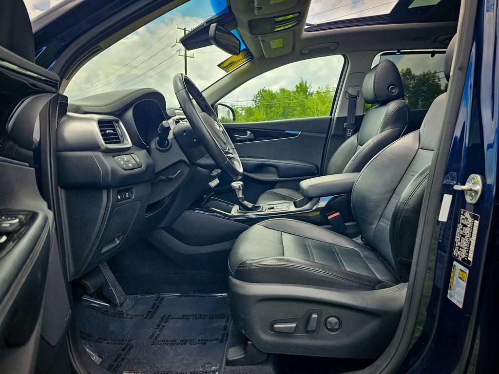 Used 2019 Kia Sorento EX w/ EX Touring Package FWD image 11
