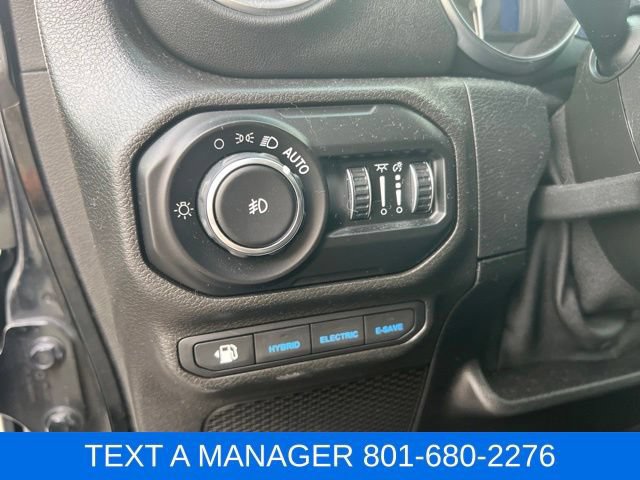 Used 2021 Jeep Wrangler Unlimited Rubicon 4xe w/ Cold Weather Group AWD/4WD image 22