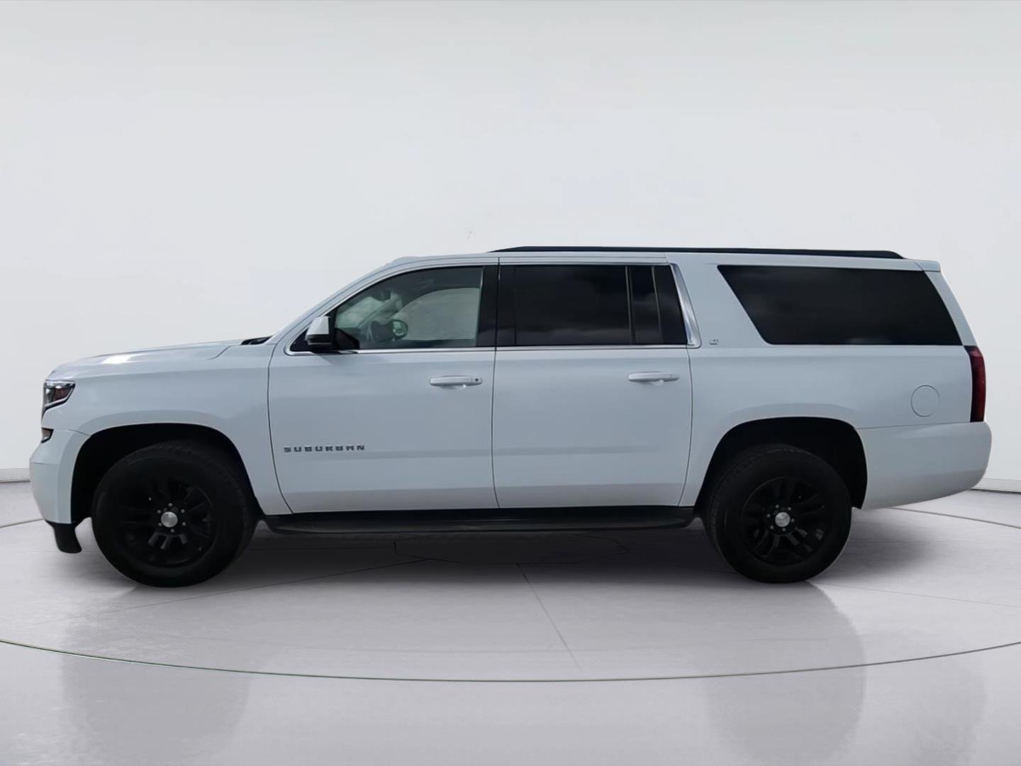 Used 2015 Chevrolet Suburban LT RWD image 5