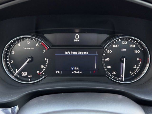 Used 2022 Cadillac XT4 Luxury w/ Cold Weather Package image 10