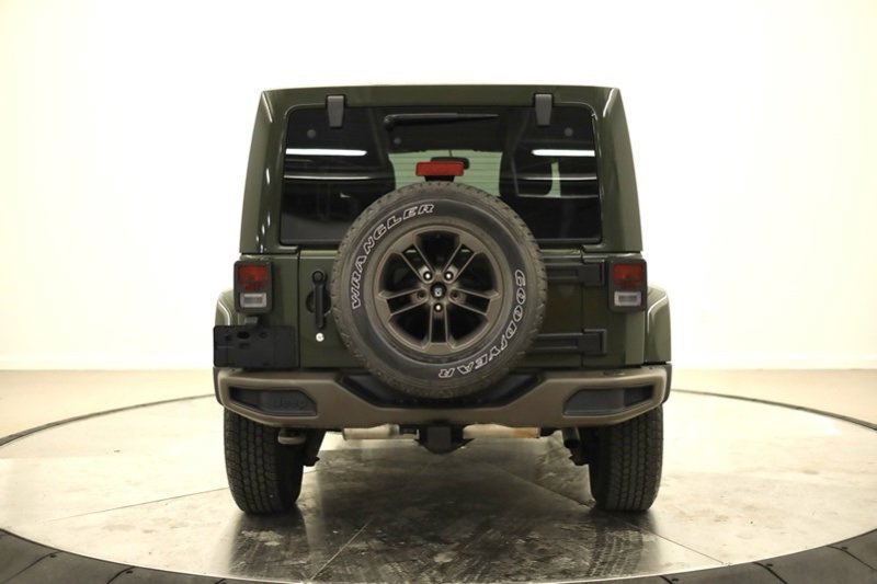 Used 2016 Jeep Wrangler Unlimited Sahara image 4