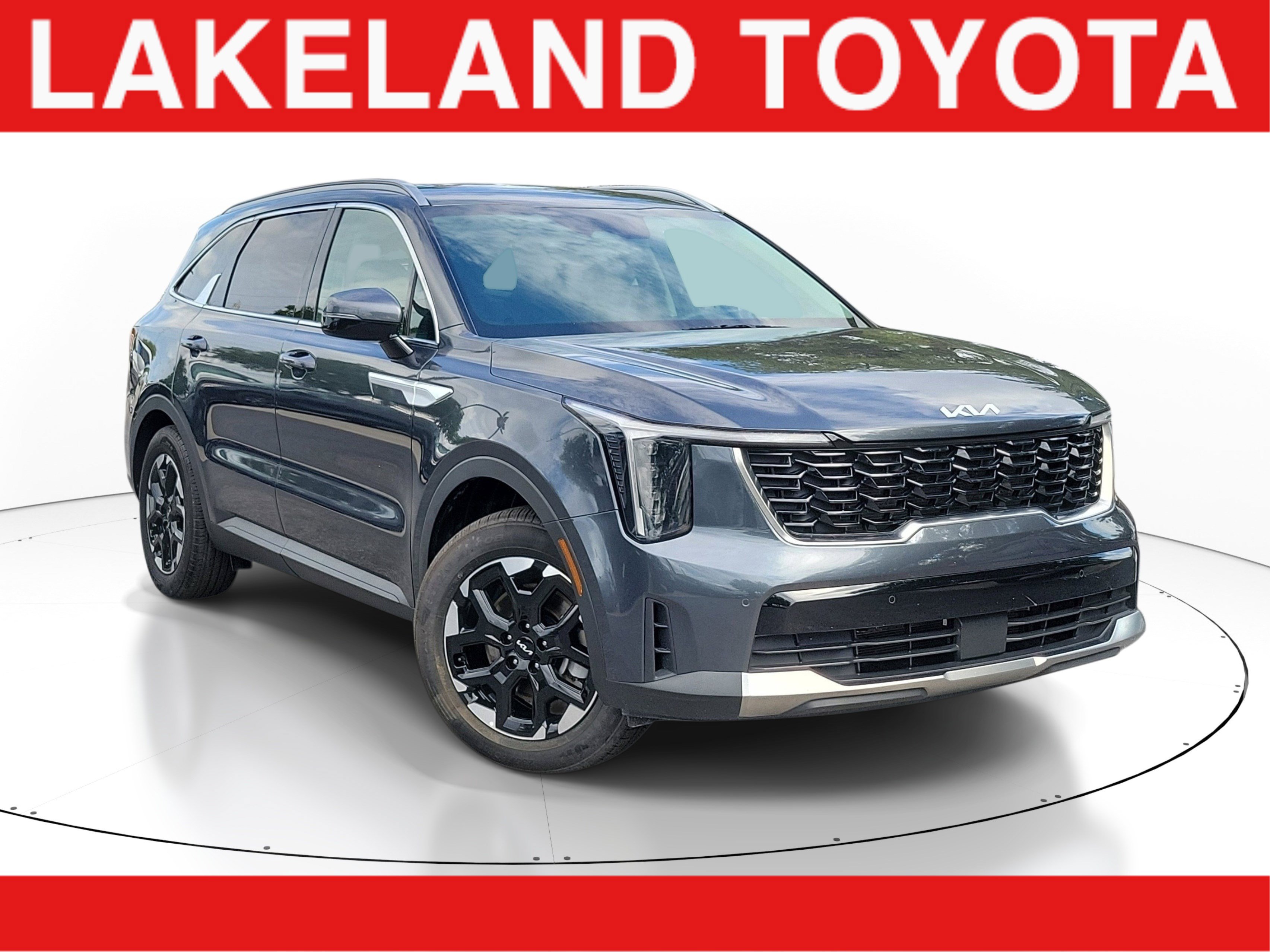 Used 2024 Kia Sorento S FWD image 1