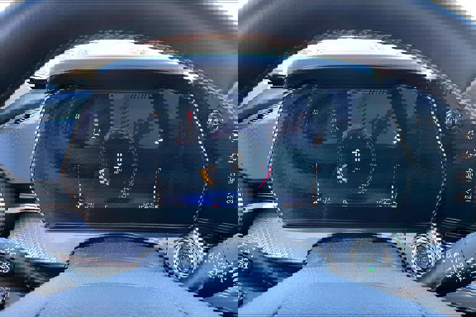 Used 2025 Chevrolet Trax ACTIV w/ Driver Confidence Package image 19